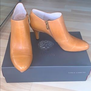 Vince Camuto Women’s 12 Carmel Nappa Booties